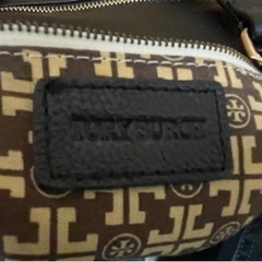 トリバーチみたいなバッグの画像