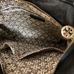 トリバーチみたいなバッグの画像