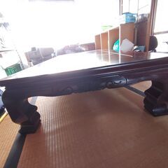 古い座卓の画像