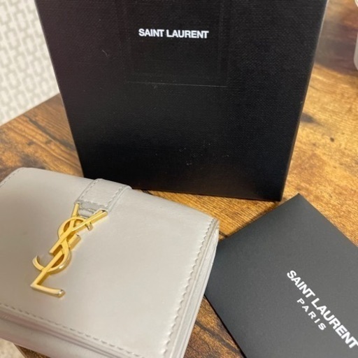 イヴ・サンローラン　財布