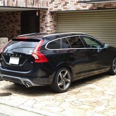 検査5年3月V60 T4 Rデザイン 後期型 液晶メーター/アダプティブクルーズ/ブラックレザー/純正ナビ/Bluetooth/地デジ/バックカメラ/記録簿/ETCの画像