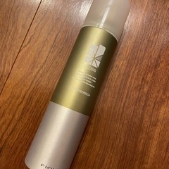 グロススプレー　トリートメントヘアスプレー