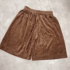 ネイルサロン、エステサロン、ズボンの画像