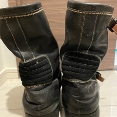 フーピー レザーブーツ ショート カジュアル 本革黒の画像
