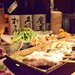 和酒と懐石風焼鳥をコンセプトにした、和装で調理や接客等を行う御仕事です。の画像