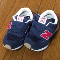 子供靴　15.5センチ　new balance