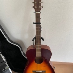 ギターとギターケース等の画像
