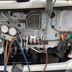 車のエアコン 出張点検、修理、ガスチャージします！