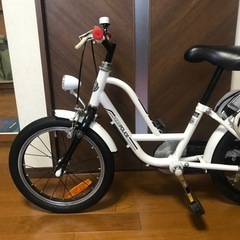 最後の値下げ！　16インチ　子供用ポリス自転車の画像
