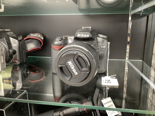Nikon デジタル一眼レフカメラ　レンズキット　D90 取扱説明書　充電器付