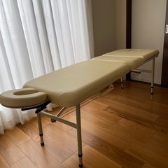 [受付終了］施術ベッド　折りたたみ