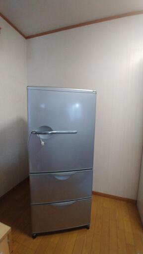 サンヨー冷蔵庫　3ドア