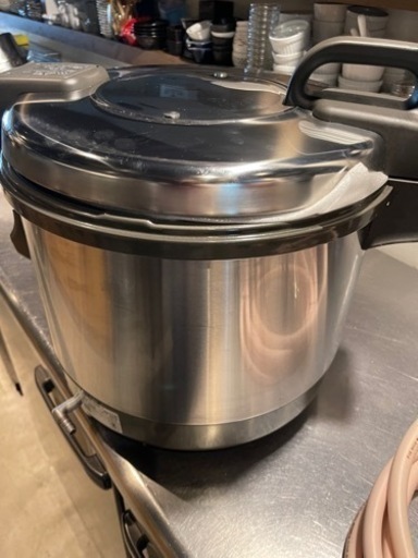 新品未使用！ 業務用。パロマ電子ジャー付きガス炊飯器 PR-4200S       33,000円