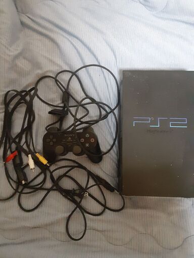 PS２本体（ブラック、中古）＋ソフト３本（中古）＋メモリーカード１個（中古）