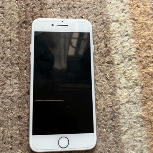 iPhone7 シルバー 128GB SIMフリー