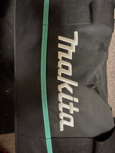 マキタ　充電式クリーナー