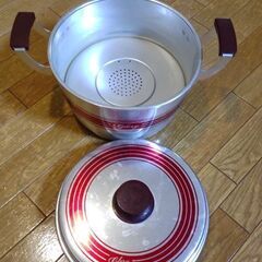 アルミ両手鍋（蒸し器兼用)の画像