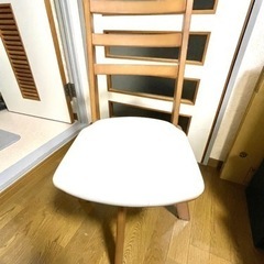 ニトリ　ダイニングチェア　2脚セット！！　回転式の画像