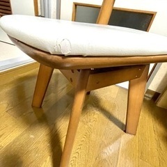 ニトリ　ダイニングチェア　2脚セット！！　回転式の画像