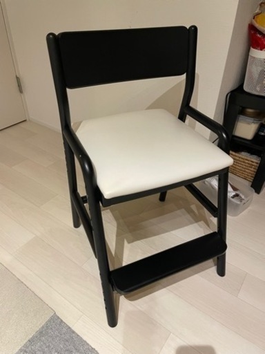 子供　キッズチェア　ダイニングチェア　デスクチェア　高さ調整可能