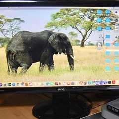 ●Mac mini (Late 2012) + 24インチディスプレイ + Apple Wirelessキィボード の画像