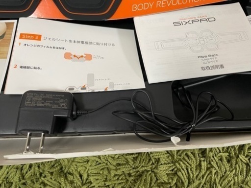 【ほぼ未使用】【美品】正規品シックスパッド SIXPAD アブズベルト ジェルシート 充電式　S/M/Lサイズ