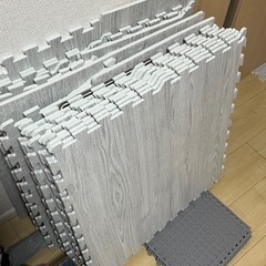 受け渡し決まりました【ジョイントマット　白　木目調　1枚〜】②の画像