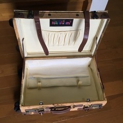 キャリーバッグの画像