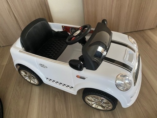 リングボーイに使える電動乗用カー