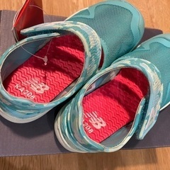 ニューバランス newbalance 水陸両用 サマーシューズ 子供靴18㎝の画像