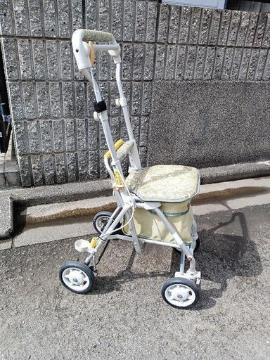 ＜交渉中＞シルバーカーお安く売ります