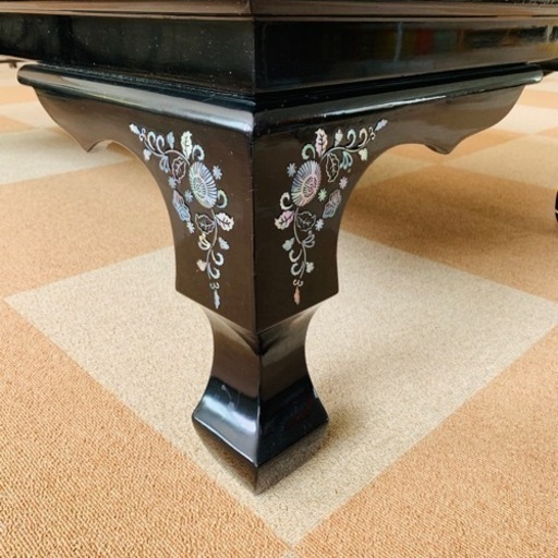 螺鈿 (らでん) 細工テーブル