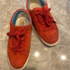 UGG スニーカー　22cm