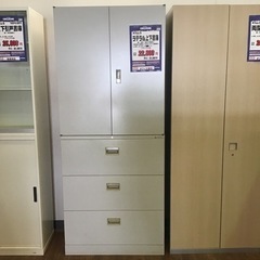 JG-13 【オフィス家具専門店】オカムラのラテラル上下書庫です！