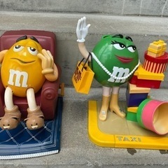 m&m'sチョコディスペンサー