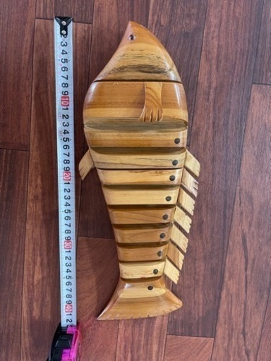 木製魚のオブジェ