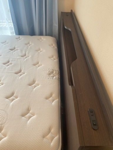 《商談中》ワイドダブルサイズ　ベッドマットレス　ベッドフレーム