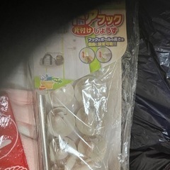 ドアフック片付け上手とレンジフードハンガー