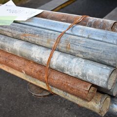 【鉄くず】≪zy539≫単管パイプ/鉄パイプ 径48mm 現状渡し【長さ 約1000～1100mm】約21本セット 現場/土木/足場の画像