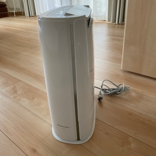 衣類乾燥除湿機　メーカー保証期間内！！