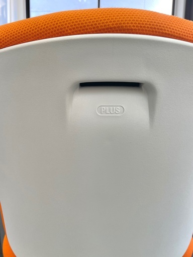 PLUS Presea ホワイトシェル ローバック オフィスチェア ４脚セット