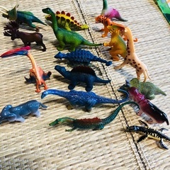 トミカー　ミニカー　恐竜　動物　おもちゃ　まとめ売り　男の子の画像