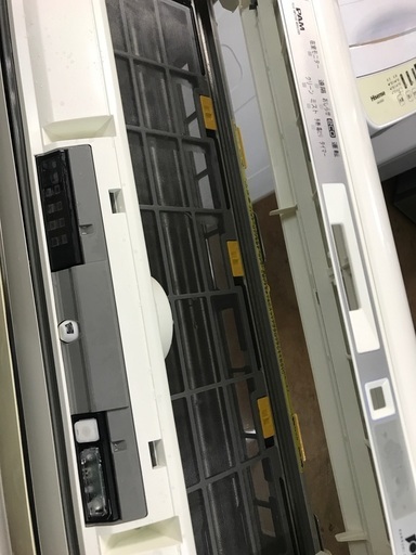 2013 Hitachi 10-12畳- エアコンの取り付けは含まれています