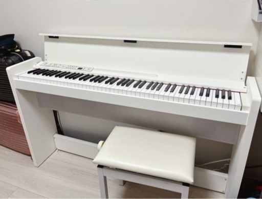 電子ピアノ　KORG