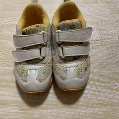 子供靴　asics すくすくスニーカー　16cm ※8/18まで※
