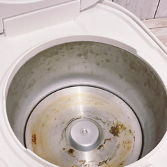 2019年製　炊飯器 SHARP シャープ KS-CF05B-W 白　ホワイトの画像