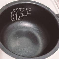 2019年製　炊飯器 SHARP シャープ KS-CF05B-W 白　ホワイトの画像