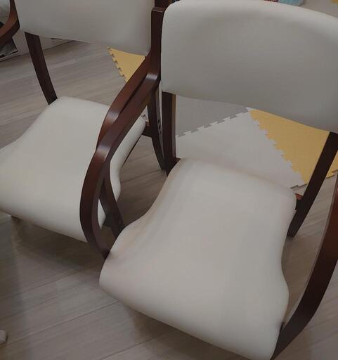 ダイニングチェアー2脚【美品】