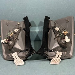 zvw30 プリウス　テール　ライトの画像