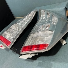 zvw30 プリウス　テール　ライトの画像